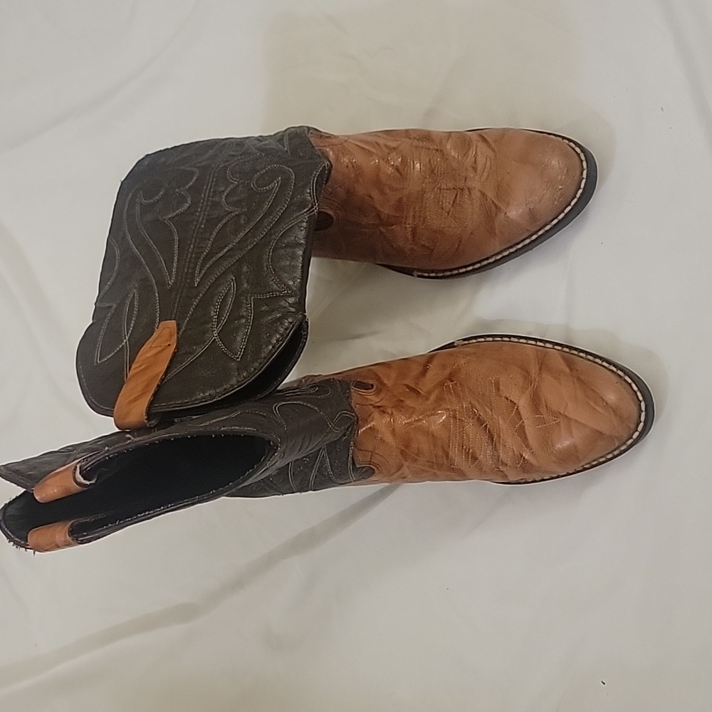 7 1/2 D pointed cowboy boots
